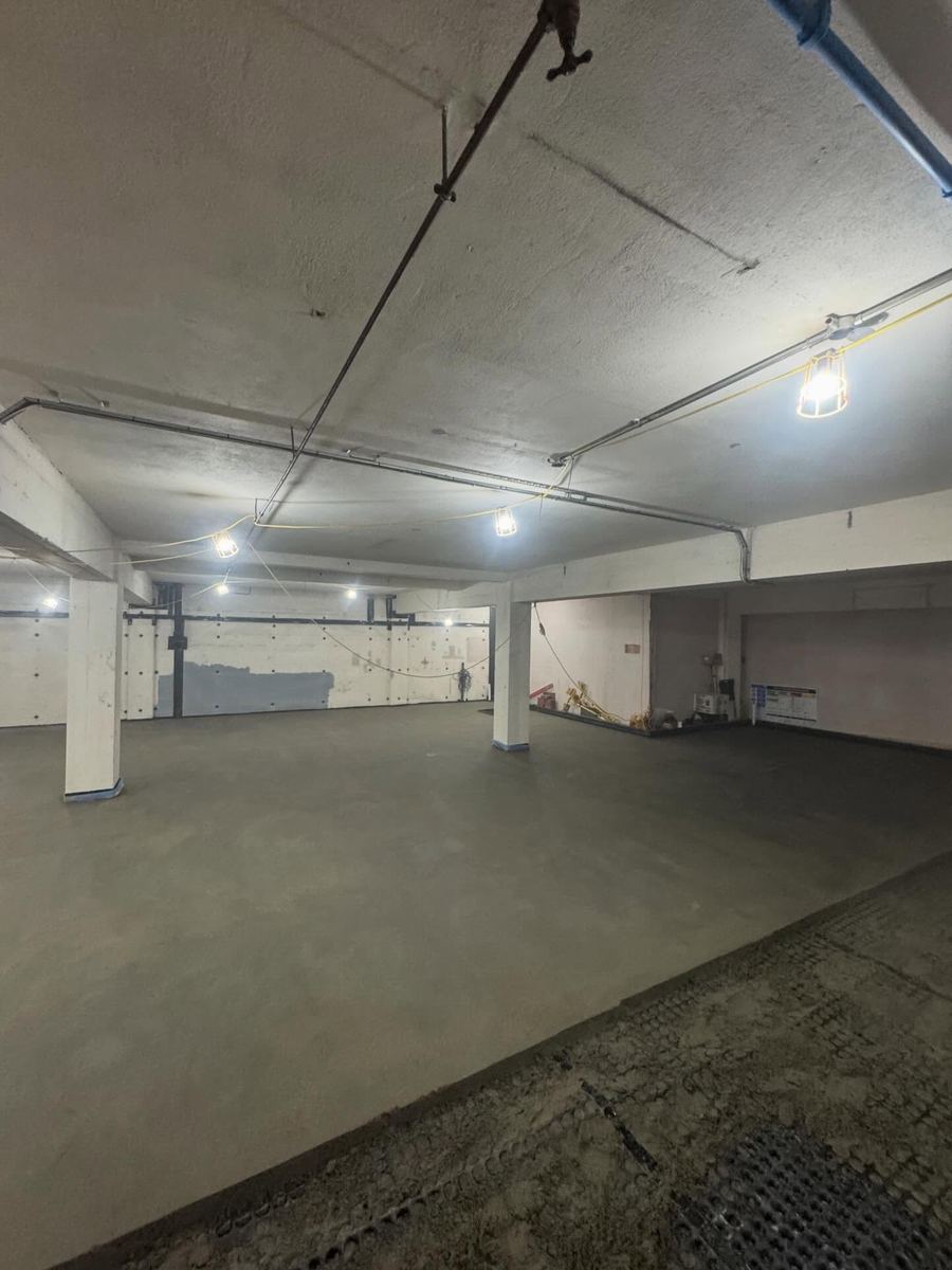 Commercial Screeding