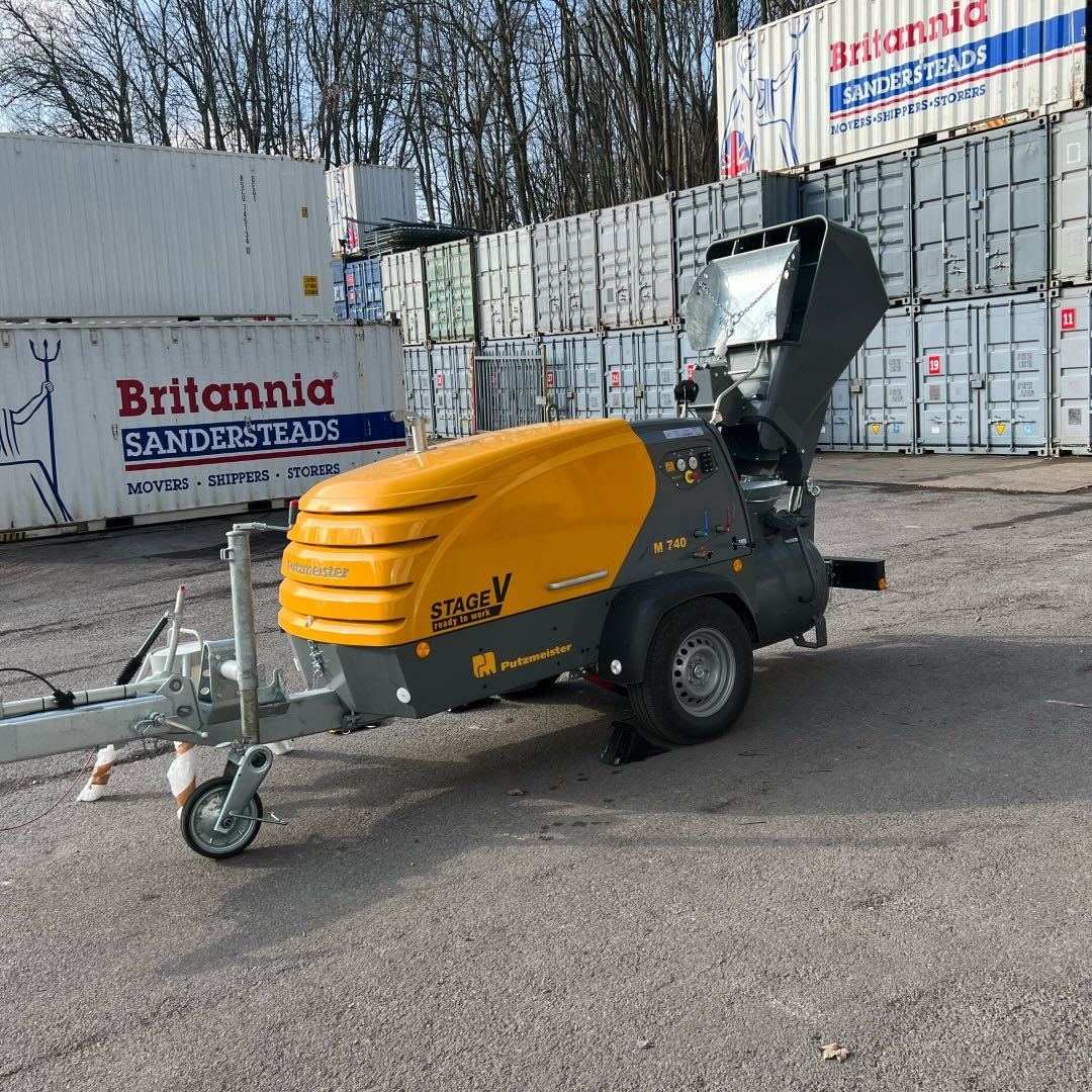 Floorscreed-SR1’s Putzmeister M740 screed pump